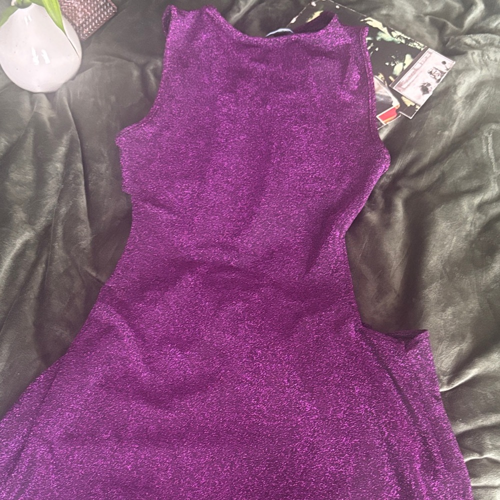 Motel Shimmery Plum Metallic cut out mini dress 🖤😎 - Picture 4 of 4